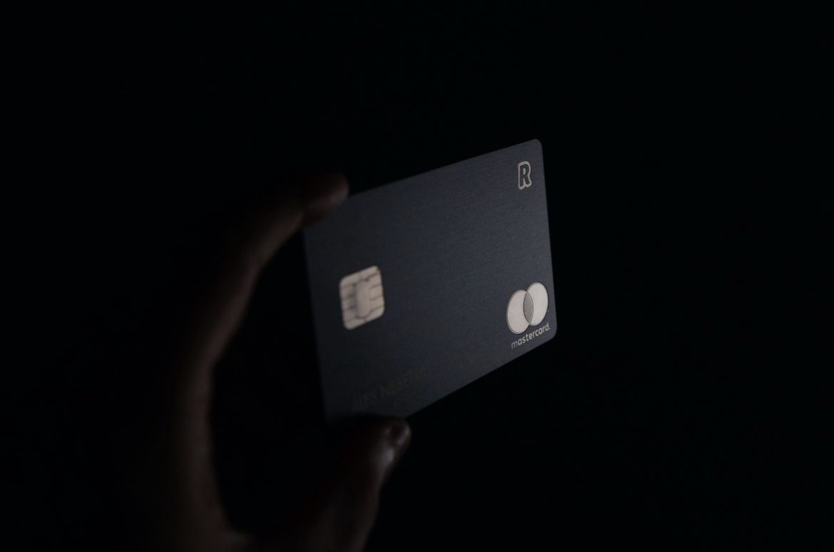 Credit card frauds-PreciseSecurity.com